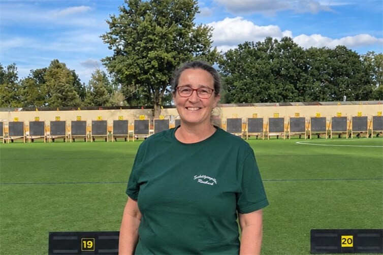  Sabine Schwandt auf Kleinfeldchen vor Wettkampfbeginn