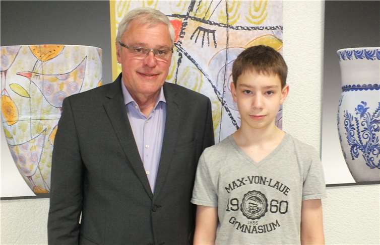 ... sie in das Rathaus ihrer Heimatstadt Höhr-Grenzhausen einzuladen, um ihnen persönlich zu gratulieren. Fotos: privat