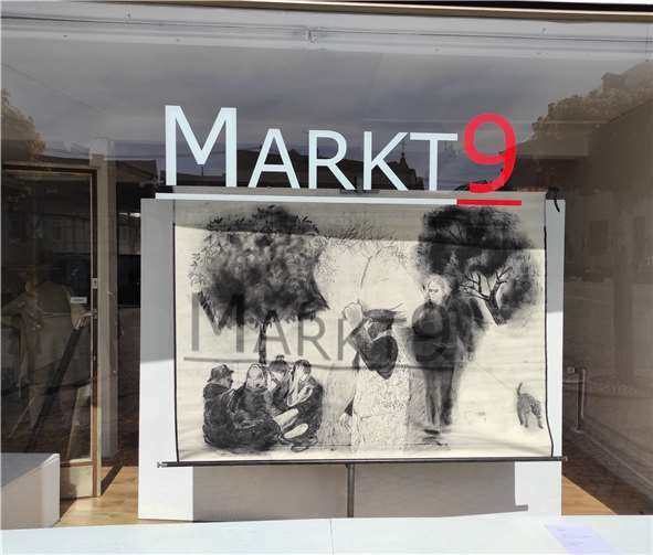 ... sind im anderen die Bilder von Edith Oellers zu bewundern.