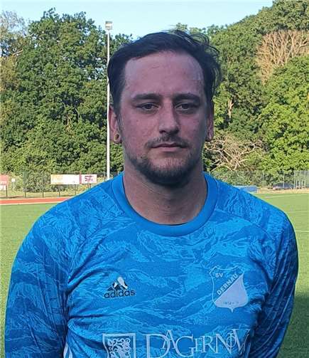 ... und Torwart Sascha Bolk, der den Sieg festhielt. Fotos: Rolf Schmitt