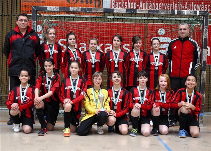 ... und die erfolgreichen D-Mädchen des FV „Rheingold“.