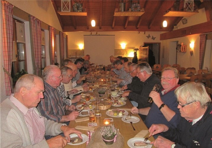 ... und kühlen Getränken in der „guten Stube“.