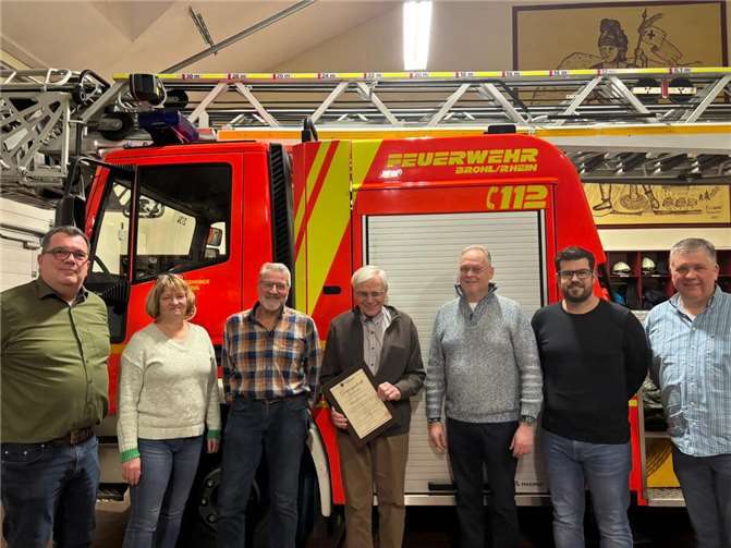 : v.l.n.r. Jürgen Odenthal, Silvia Nehler, Gerhard Lahnstein, Helmut Distelrath, Christoph Frevel, Sebastian Still, Christoph Bast.  Foto: Jürgen Odenthal