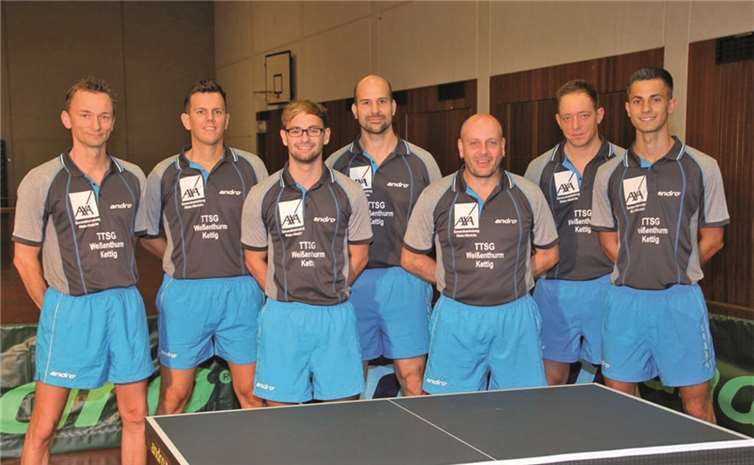 1. Mannschaft der TTSG: v.l.n.r.: Ingo Hansens, Jörg Bitzigeio, Jan Hillesheim, Markus Schaufelberger, Bernd Peters, Mathias Caspari und Nedim Starcevic.privat