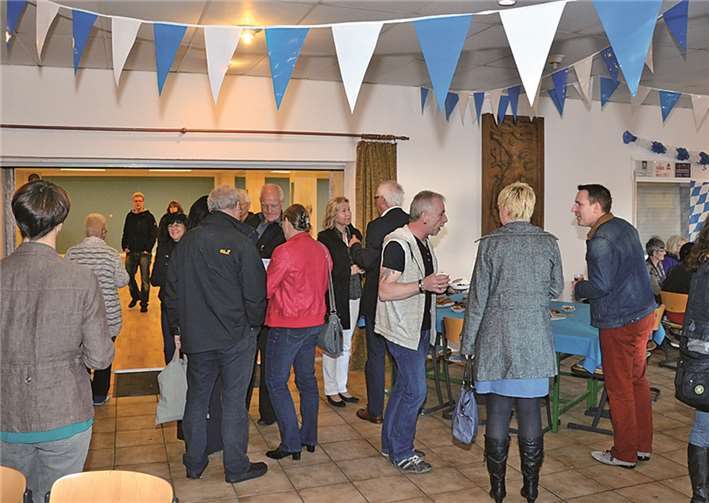 Tanzclub feiert Eröffnung 