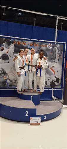 1. v.l.: Salima Günther.Foto: privat