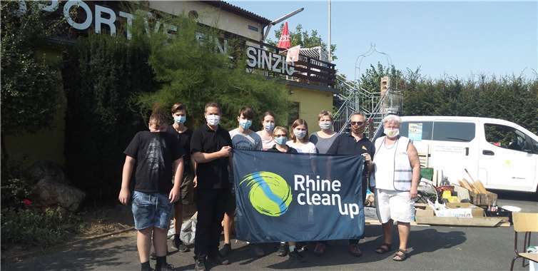 10 Mitglieder des Vereins trafen sich letztes Wochenende, um ihr Heim noch einmal gründlich zu reinigen. Foto: privat