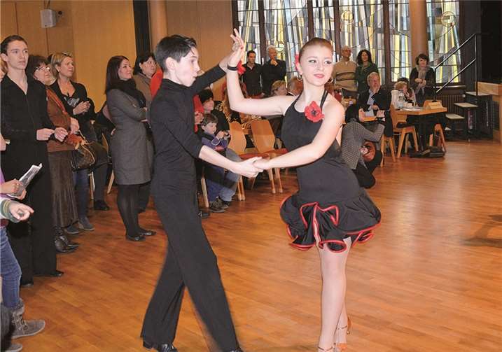 10-Tänze-Jugendpaar Anastasia Olschanezki und Jonah Horch.privat