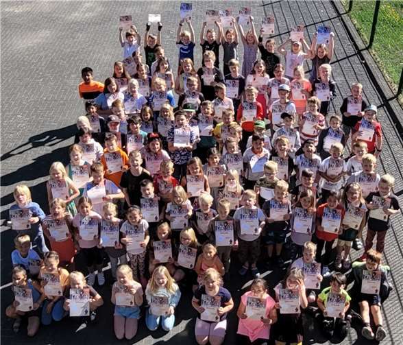101 Kinder konnten ihre Urkunde in Empfang nehmen.  Foto: privat