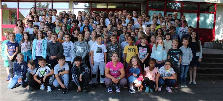 117 Schülerinnen und Schüler sind in den neuen 5. Klassen der Geschwister-Scholl-Realschule plus in Andernach. Foto: privat