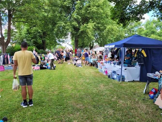 120 Stände finden im Polcher Freizeitpark in der St. Florianstraße Platz.  Foto: Archiv Helf Angels