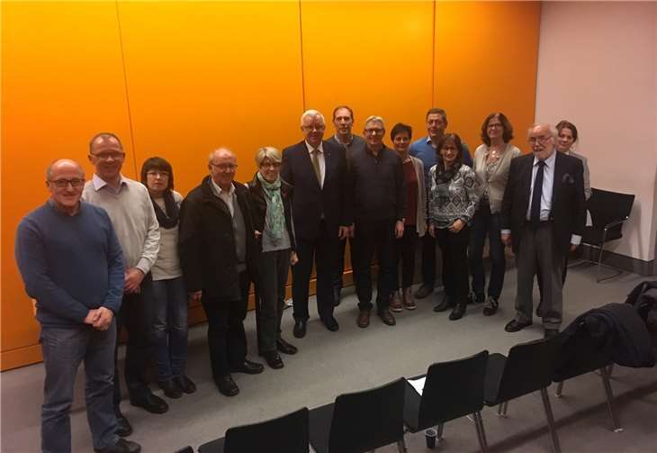 13 Teilnehmer reisten zu einer politischen Bildungsreise nach Berlin.privat