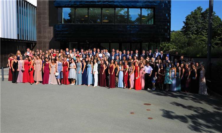 136 Abiturienten habe erfolgreich ihre Reifezeugnisse erhalten.Foto: privat