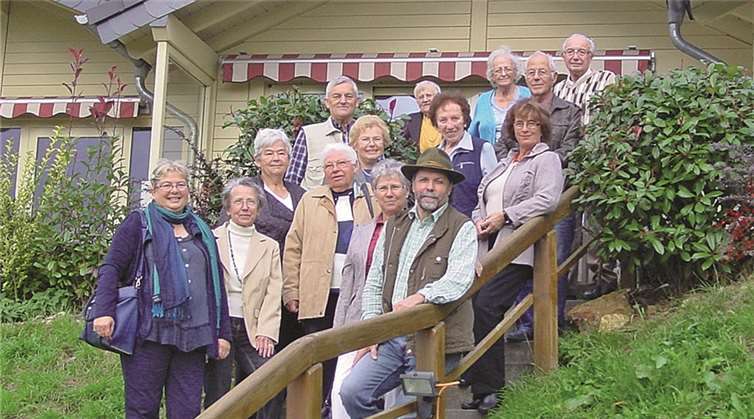 14 Damen und Herren aus Nieder- und Oberzissen, Dedenbach und Oberdürenbach engagieren sich ehrenamtlich für die älteren und pflegebedürftigen Menschen im Seniorenzentrum Villa Romantica. privat