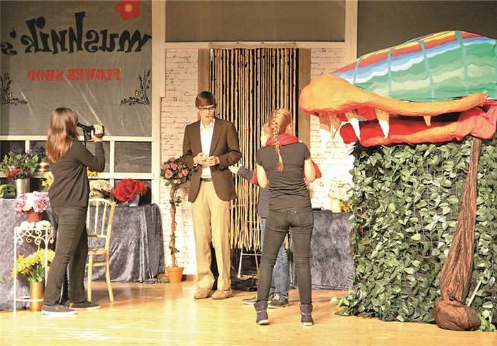 140 Schülerinnen und Schüler liefen zur Hochform auf.