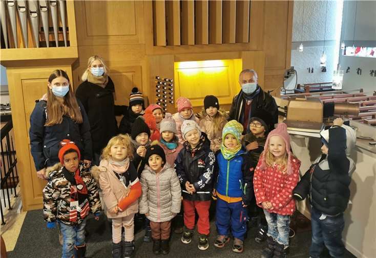 15 Kinder der Kindertagesstätte Kunterbunt konnten viel über die Orgel erfahren. Fotos: privat