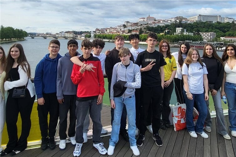 15 Schüler der Boeselager-Realschule machten sich im Rahmen des Erasmus+-Austauschs auf den Weg nach Portugal - hier auf dem Foto in Coimbra