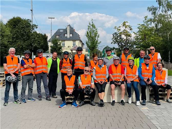 15 Vereinsmitglieder und Freunde des Vereins waren dabei.  Foto: Klaus Link