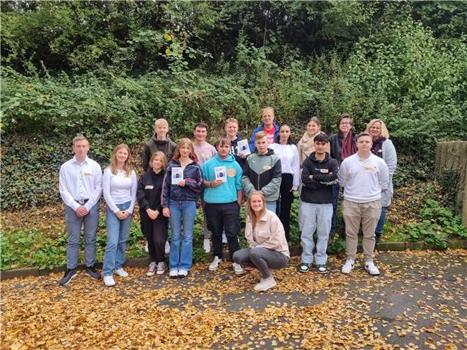 16 SchülersprecherInnen der weiterführenden Schulen im Kreis Ahrweiler trafen sich in der Mehrzweckhalle in Bengen.  Foto: privat