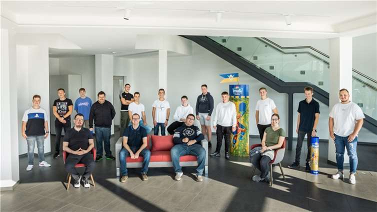 16 neue Azubis hatten am 23. August ihren ersten Arbeitstag im Werk in Polch. Fotos: Griesson - de Beukelaer