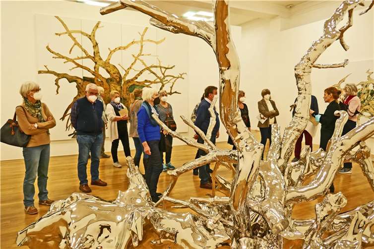 18 Mitglieder von plus/minus 60 aktiv e.V. besuchten die Ausstellung im Ludwig Museum. Foto: privat