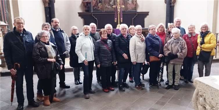 19 Mitglieder und Freunde des Vereins plus/minus 60 konnten bei einem Ausflug nach Münstermaifeld bei einer Stadtführung viel über die Geschichte der Stadt erfahren. Foto: privat