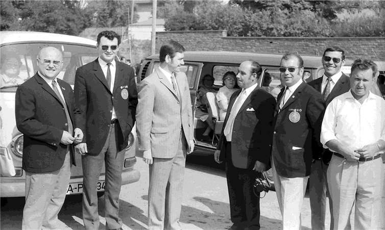 1969 - Fahrt der Alten Leute 2.v.r. Hans Stein. Fotos: privat