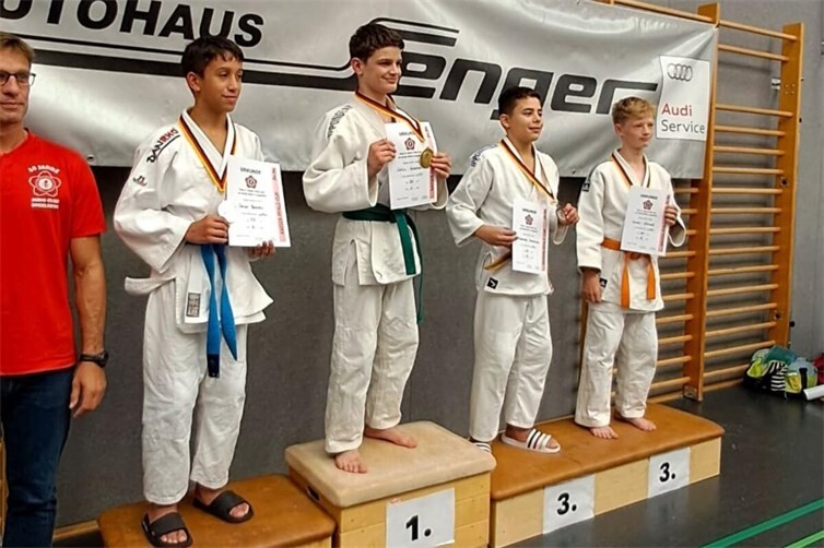 1.Platz für Collin Kutscher (Bild Mitte)