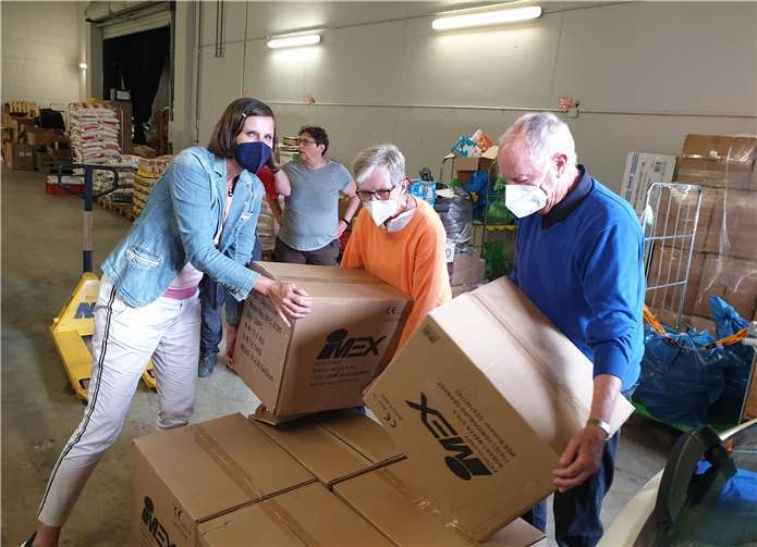 20. 00 Euro als Soforthilfe für besonders Betroffene sowie 200 Gaskocher wurden spontan zur Verfügung gestellt.Foto:Lions Club Neuwied – Andernach
