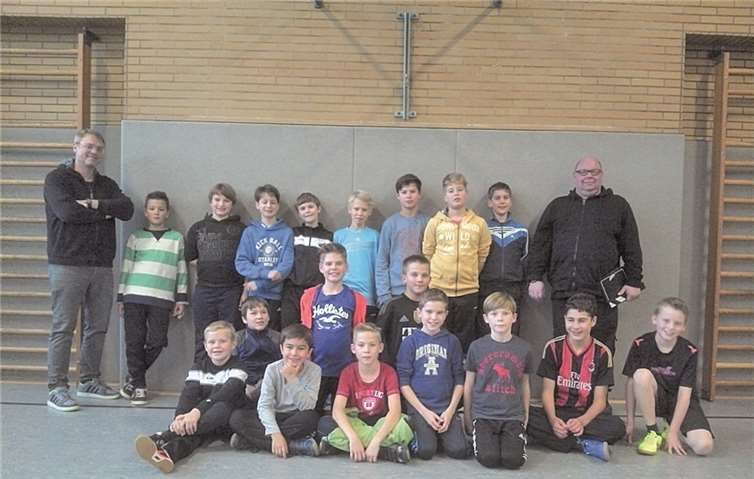 20 Jungs lernten neue Verhaltensstrategien und Selbstverteidigungstechniken. privat