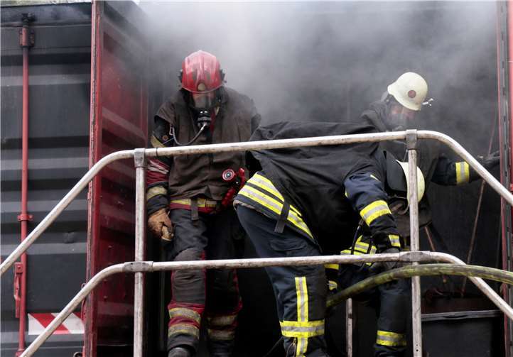 20 Minuten dauerte die Übung bei Dunkelheit, Qualm und Hitze.