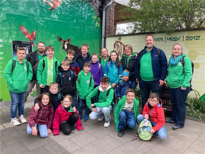 20 Mitglieder der Jugendabteilung machten den Kölner Zoo unsicher. Foto: Marco Klee