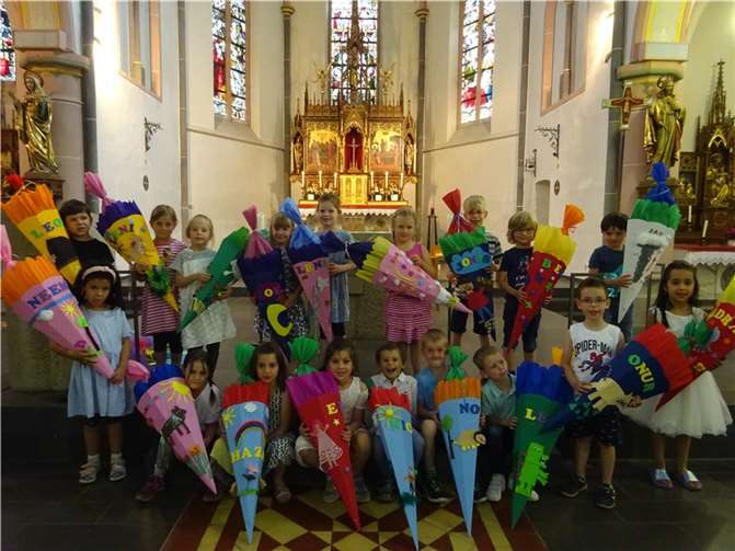 20 Tigerentenkinder feierten mit ihren Familien und Freunden einen Wortgottesdienst in der Pfarrkirche in Burgbrohl. Foto: privat