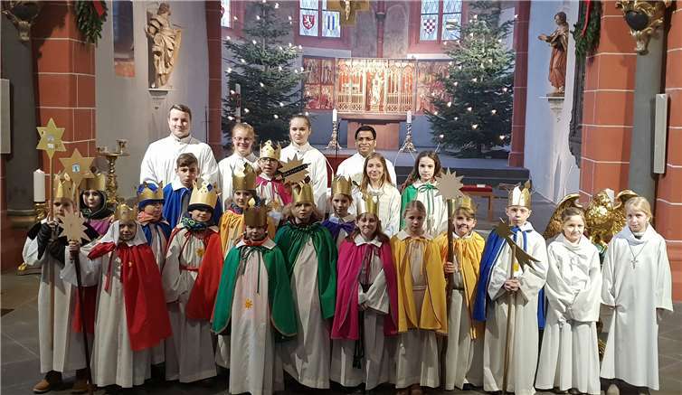 22 Sternsinger waren in Bendorf und Mülhofen unterwegs. Foto: Jochen Schneider