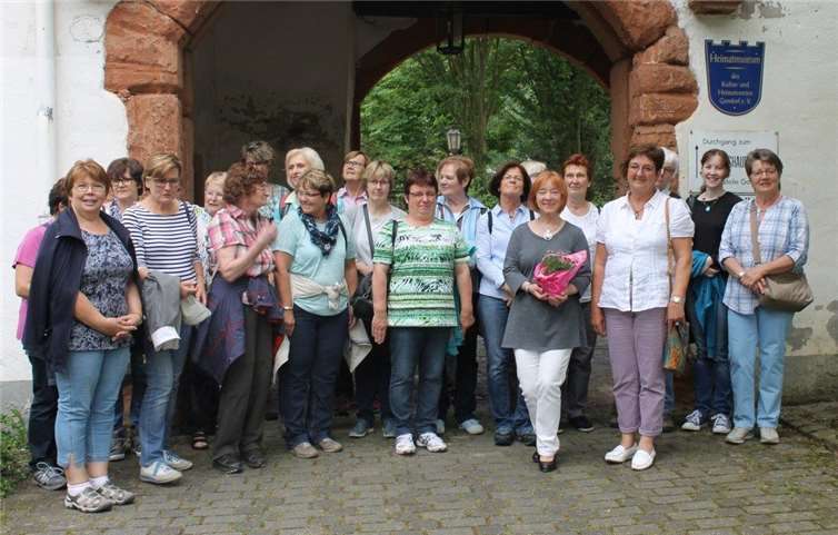 23 Frauen erkundeten Gondorfs Geschichte.privat