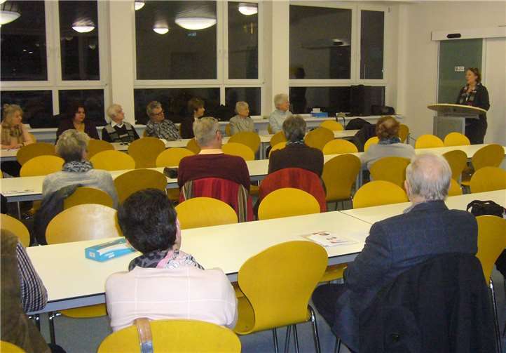 23 Interessierte hörten den Vortrag von Ursula Lenz.Privat