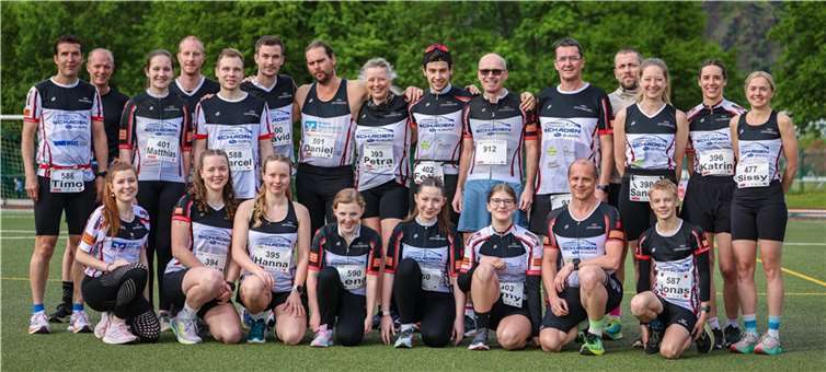 23 Läufer und Läuferinnen des RSC Untermosel starteten beim Sparkassen-Firmenlauf in Cochem. Quelle: RSC Untermosel