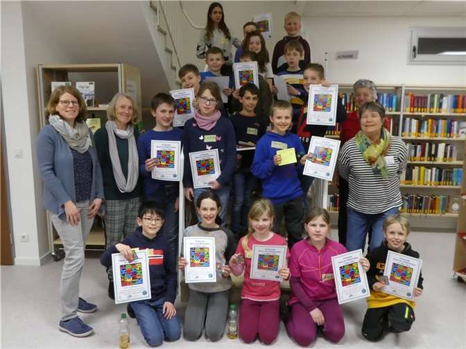 24 Kinder im Alter von 9 bis 12 Jahren begaben sich auf eine „grenzenlose“ Reise durch die Bücherei.  Foto: privat