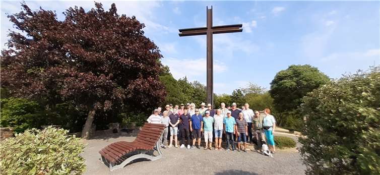 24 ehrenamtliche „Koppelaner“ kümmern sich um das Plateau.  Foto: privat