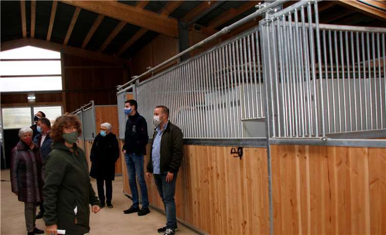 24 neue Boxen entstanden innen und außen.