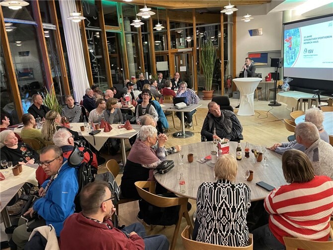 25 Jahre Integrativer Sportverein des Heinrich Hauses (ISV) – das bedeutet 25 Jahre gelebte Inklusion in einem wichtigen Bereich des gesellschaftlichen Lebens.  Foto: Julia Steffenfauseweh