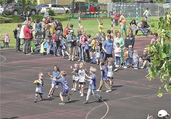 25 Jahre Spaß am Handball! Hier bei den Sporttagen der SG Ollheim-Straßfeld. Privat