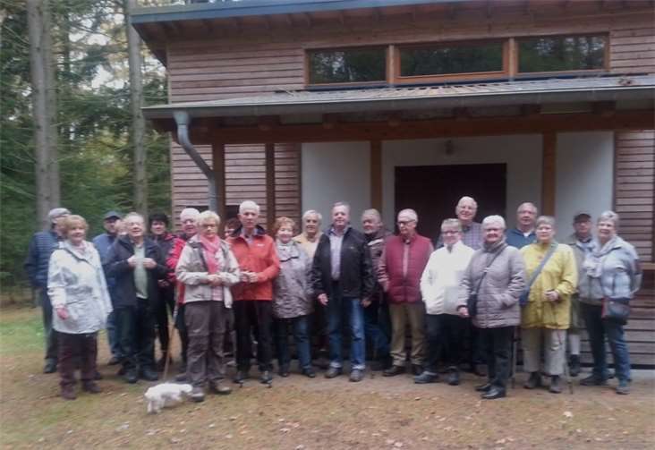 25 aktive Senioren/innen der CDU Senioren Union trafen sich zur Herbstwanderung.privat