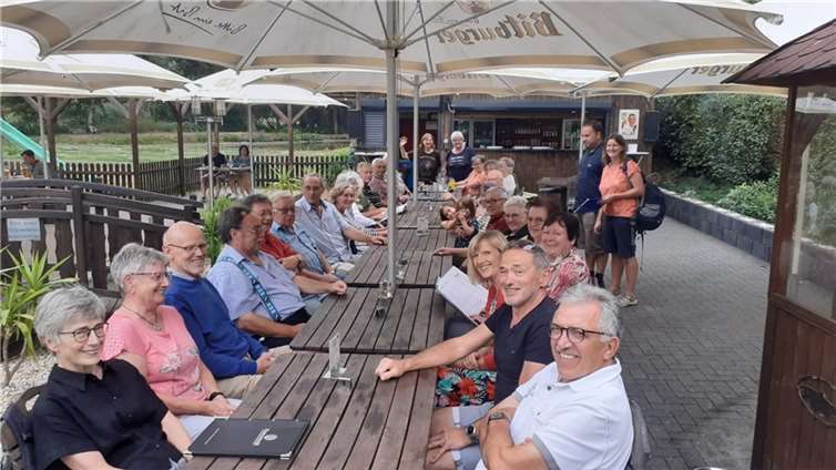 26 Seniorinnen und Senioren nahmen an der Fahrt teil. Quelle: Ortsgemeinde Macken