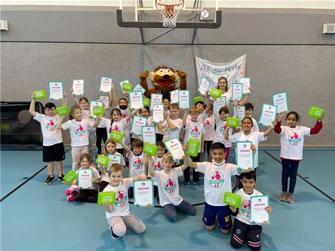 26 glückliche Kindergesichter nach dem erfolgreichen 2. Platz in der Vorrunde am 3. März 2022.  Fotos: privat