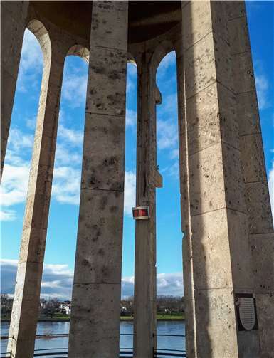 2,79 Meter zeigt die Anzeige auf unserem Foto an. Die Pegelstände werden laufend aktualisiert. Foto: privat