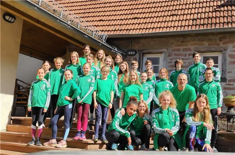 28 junge Leichtathleten des TV Rheinbach und LC Euskirchen von 10 bis 16 Jahren trainierten in der ersten Ferienwoche in Mosbach, Baden-Württemberg. Foto: privat