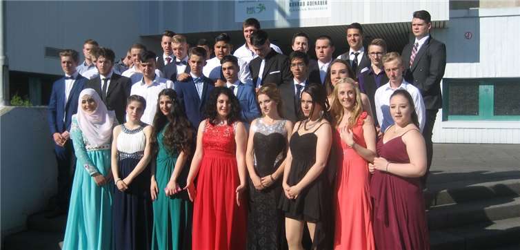 30 Schüler der Klasse 10 erreichten in diesem Jahr an der Geschwister-Scholl-Hauptschule ihren Abschluss. privat
