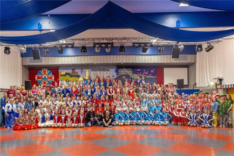 300 Gäste in Roßbach: Erster gemeinsamer Karneval der Verbandsgemeinde ein voller Erfolg.