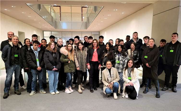 31 Schülerinnen und Schüler des Berufsvorbereitungsjahres (BVJ) der BBS Bad Neuenahr-Ahrweiler waren in der Bundeshauptstadt Berlin zu Besuch.  Foto: privat